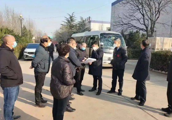 安陽(yáng)市委副書(shū)記、市長(zhǎng)高永深入集團(tuán)公司援建文峰區(qū)方艙隔離點(diǎn)改建項(xiàng)目實(shí)地調(diào)研